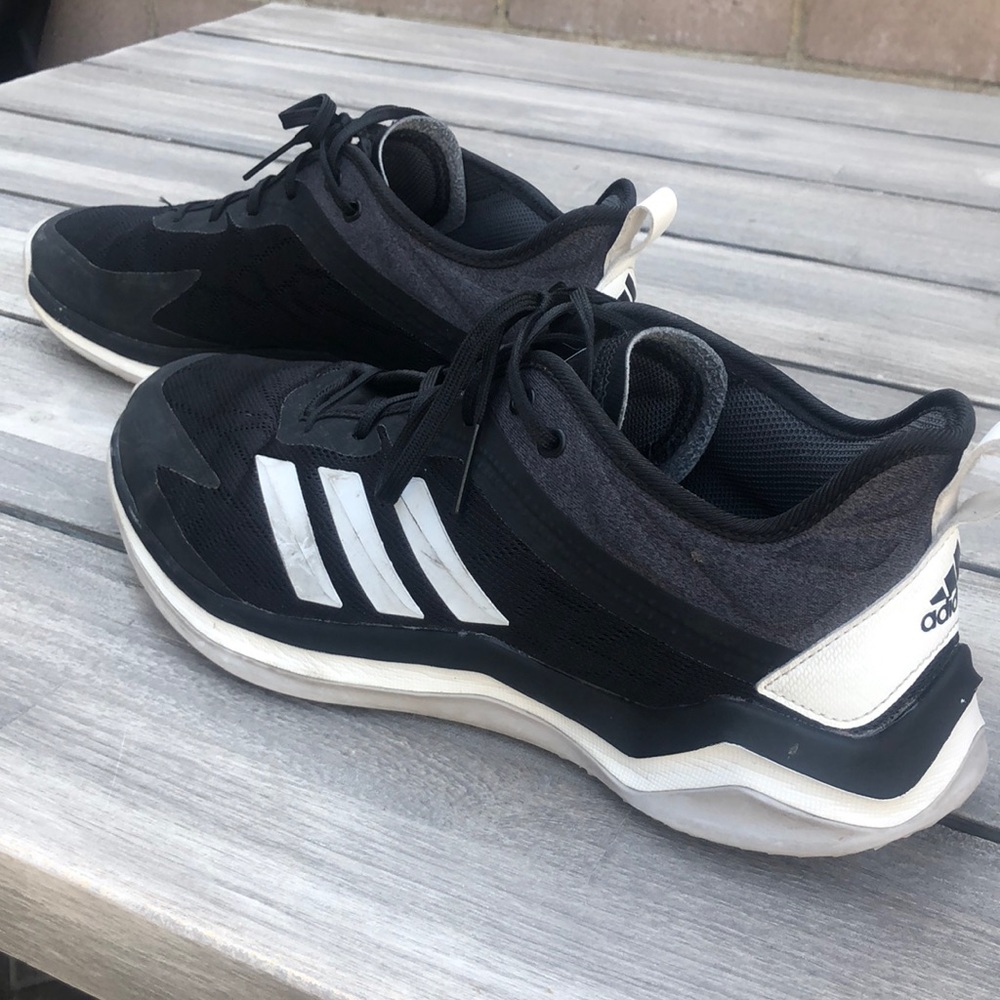 Men’s Adidas Black/White/Gray Shoes Sz 10 - Picture 1 of 9